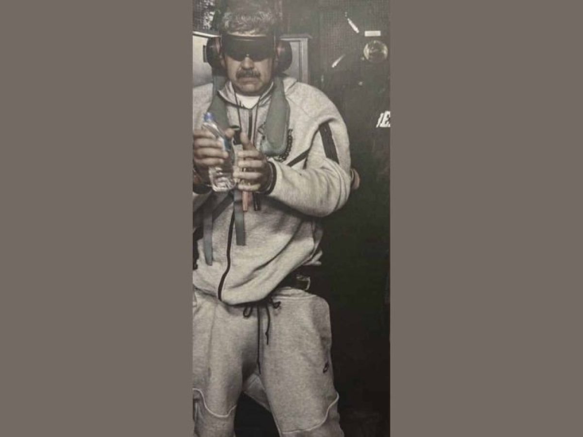 Απίστευτο: Η σύλληψη του Μαδούρο μετατράπηκε σε «fashion trend» – Εξαντλήθηκε στις ΗΠΑ η φόρμα της Nike που φορούσε