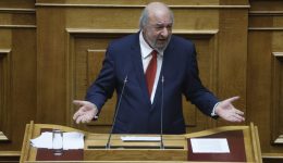 Αpo-nikitiadi-sti-vouli-o-tragelafos-sto