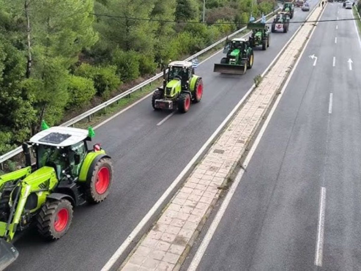 Αποχωρούν σήμερα οι αγρότες από το μπλόκο των Μικροθηβών – Συσκέπτονται οι άλλοι που στηρίζουν το μπλόκο της Νίκαιας