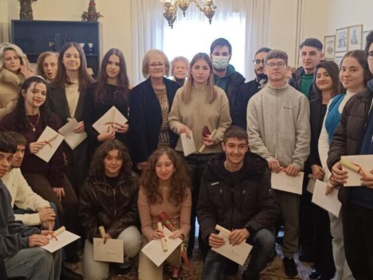 Απονομή βραβείων από το Φιλανθρωπικό Σωματείο «Η Αγία Βαρβάρα»