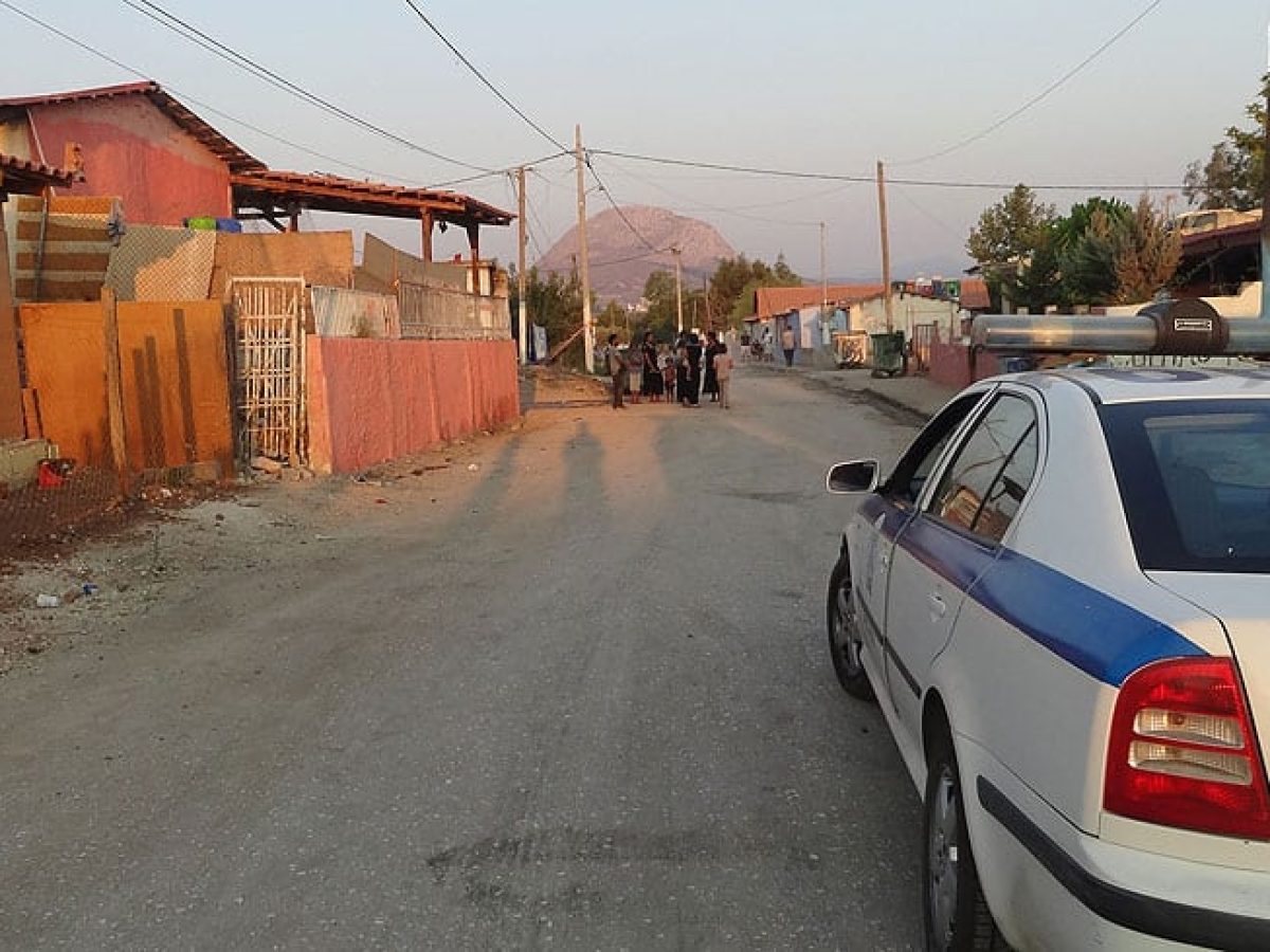 Αστυνομικές επιχειρήσεις πραγματοποιήθηκαν στην Αργολίδα και στην Κορινθία σε οικισμούς ΡΟΜΑ