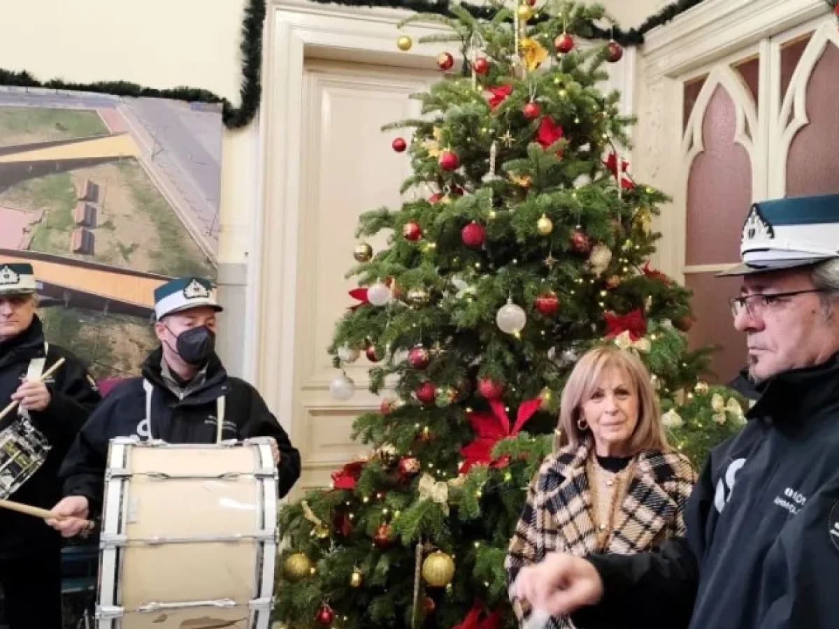 Αθηνά Αηδονά υποδέχθηκε τα πρωτοχρονιάτικα κάλαντα στη Βίλα Αλλατίνι