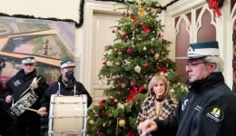 Αthina-Αidona-ipodechthike-ta-protochroniatika