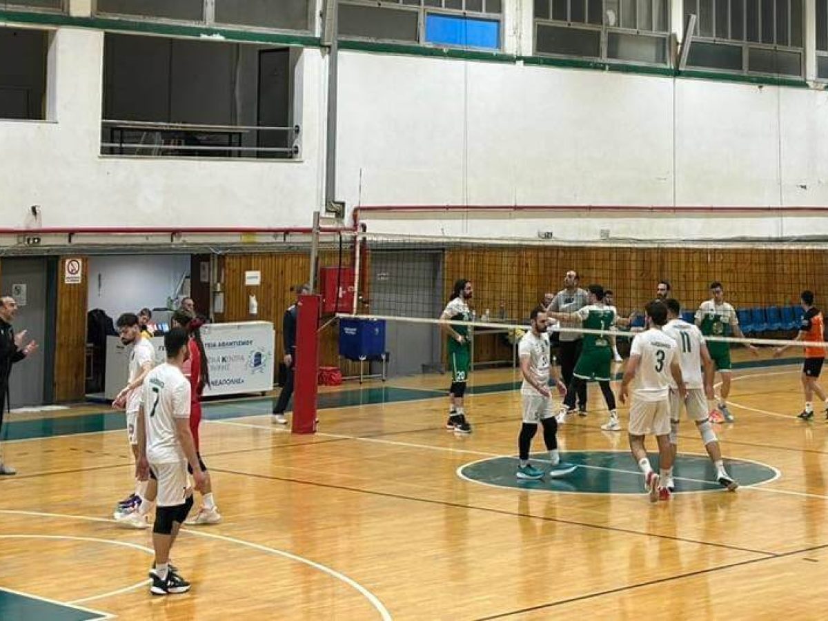 &Alpha;2 &Alpha;&nu;&delta;&rho;ώ&nu;: &Pi;ή&gamma;&epsilon; &nu;&alpha; &kappa;ά&nu;&epsilon;&iota; &tau;&eta;&nu; έ&kappa;&pi;&lambda;&eta;&xi;&eta; &omicron; &Alpha;&Omicron; &Omicron;&rho;&epsilon;&sigma;&tau;&iota;ά&delta;&alpha;&sigmaf; &alpha;&lambda;&lambda;ά &eta;&tau;&tau;ή&theta;&eta;&kappa;&epsilon; &sigma;&tau;&alpha; &sigma;&eta;&mu;&epsilon;ί&alpha; &alpha;&pi;ό &tau;&omicron;&nu; &delta;&upsilon;&nu;&alpha;&tau;ό &Mu;&alpha;&kappa;&epsilon;&delta;&omicron;&nu;&iota;&kappa;ό