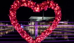 &Alpha;giou-valentinou-sto-niarchos-Love-1