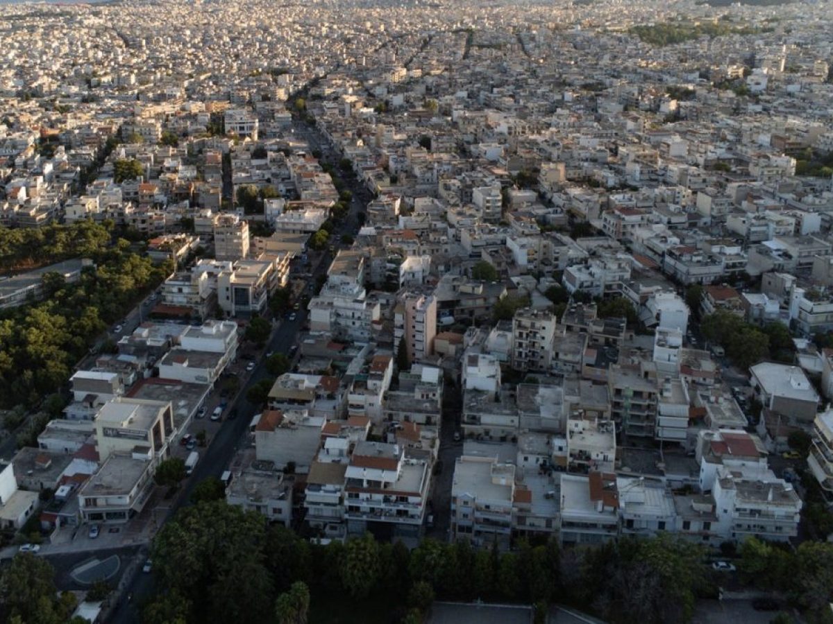 &Alpha;&gamma;&omicron;&rho;&alpha;&pi;&omega;&lambda;&eta;&sigma;ί&alpha; &Alpha;&kappa;&iota;&nu;ή&tau;&omega;&nu; &sigma;&tau;&eta;&nu; &Epsilon;&lambda;&lambda;ά&delta;&alpha;: &Omicron; &delta;&omega;&delta;&epsilon;&kappa;ά&lambda;&omicron;&gamma;&omicron;&sigmaf; &gamma;&iota;&alpha; &mu;&iota;&alpha; &epsilon;&pi;&iota;&tau;&upsilon;&chi;&eta;&mu;έ&nu;&eta; &sigma;&upsilon;&nu;&alpha;&lambda;&lambda;&alpha;&gamma;ή