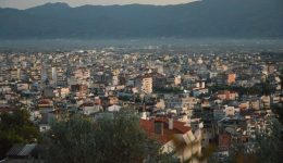 &Alpha;grinio-ti-dichnoun-i-arithmi