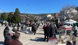 &Alpha;mfilochia-megali-i-proselefsi-sta