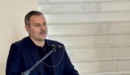&Alpha;nakataskevazete-to-mousio-kosti-palama