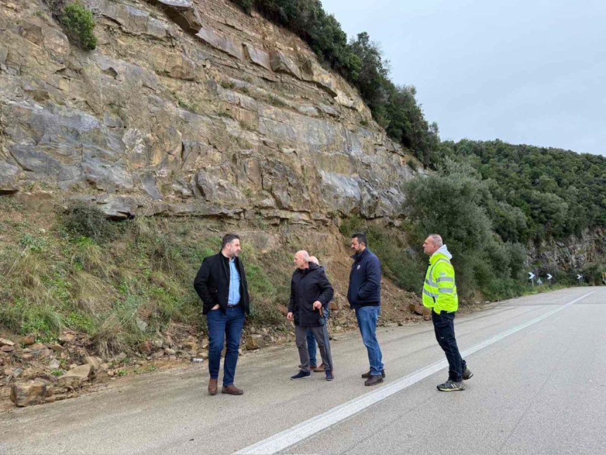 &Alpha;&pi;&omicron;&kappa;&alpha;&tau;&alpha;&sigma;&tau;ά&theta;&eta;&kappa;&epsilon; &eta; &kappa;&upsilon;&kappa;&lambda;&omicron;&phi;&omicron;&rho;ί&alpha; &sigma;&tau;&omicron; &Mu;&alpha;&kappa;&rho;&upsilon;&nu;ό&rho;&omicron;&sigmaf;