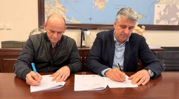 &Alpha;rchizi-i-litourgia-tou-paratiritiriou