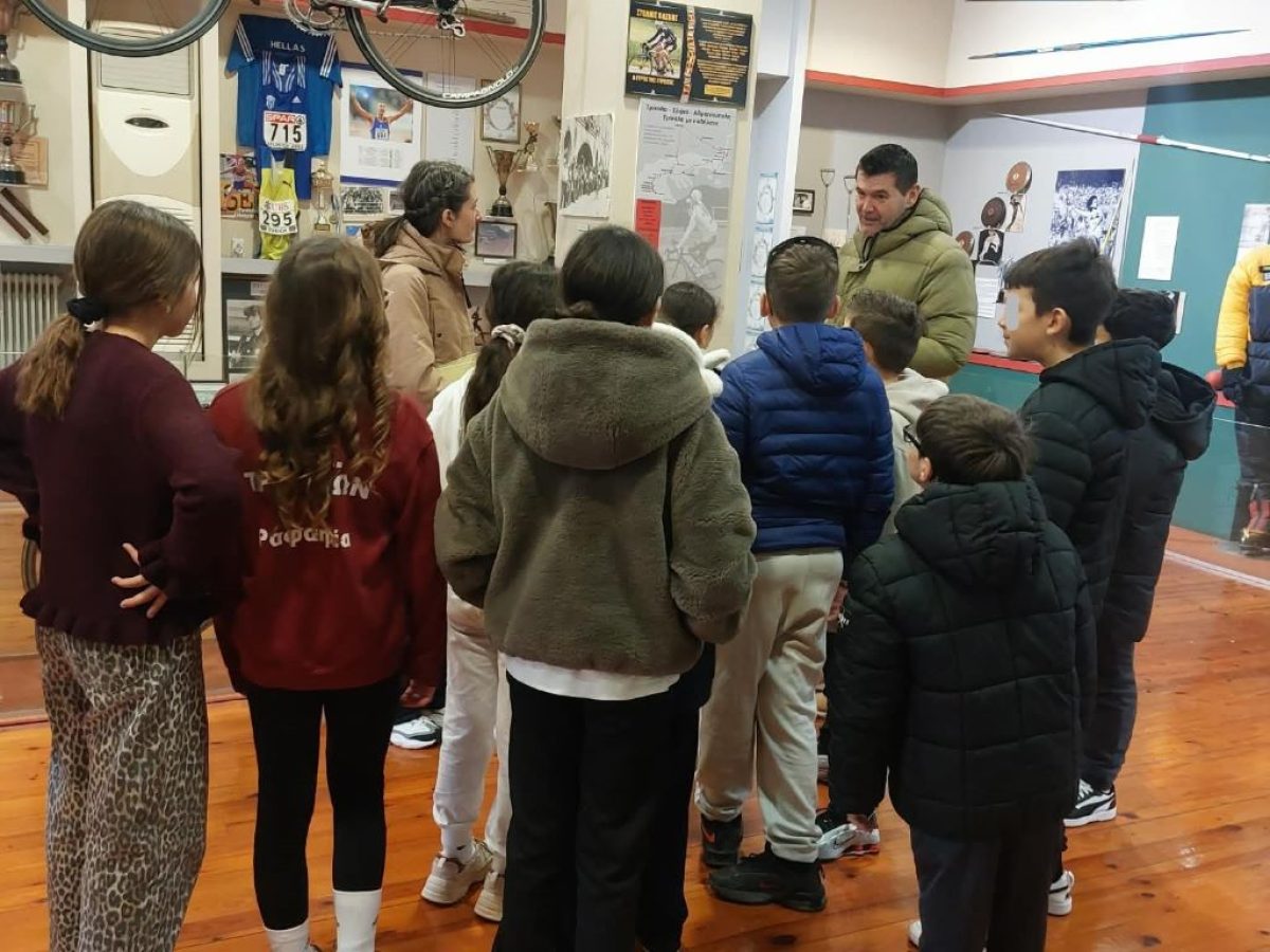 &Alpha;&theta;&lambda;&eta;&tau;&iota;&kappa;έ&sigmaf; &gamma;&nu;ώ&sigma;&epsilon;&iota;&sigmaf; &gamma;&iota;&alpha; &tau;&omicron; 16&omicron; &Delta;&eta;&mu;&omicron;&tau;&iota;&kappa;ό &Sigma;&chi;&omicron;&lambda;&epsilon;ί&omicron; &Tau;&rho;&iota;&kappa;ά&lambda;&omega;&nu; &sigma;&tau;&omicron; &Delta;&eta;&mu;&omicron;&tau;&iota;&kappa;ό &Alpha;&theta;&lambda;&eta;&tau;&iota;&kappa;ό &Mu;&omicron;&upsilon;&sigma;&epsilon;ί&omicron; &tau;&eta;&sigmaf; &pi;ό&lambda;&eta;&sigmaf;