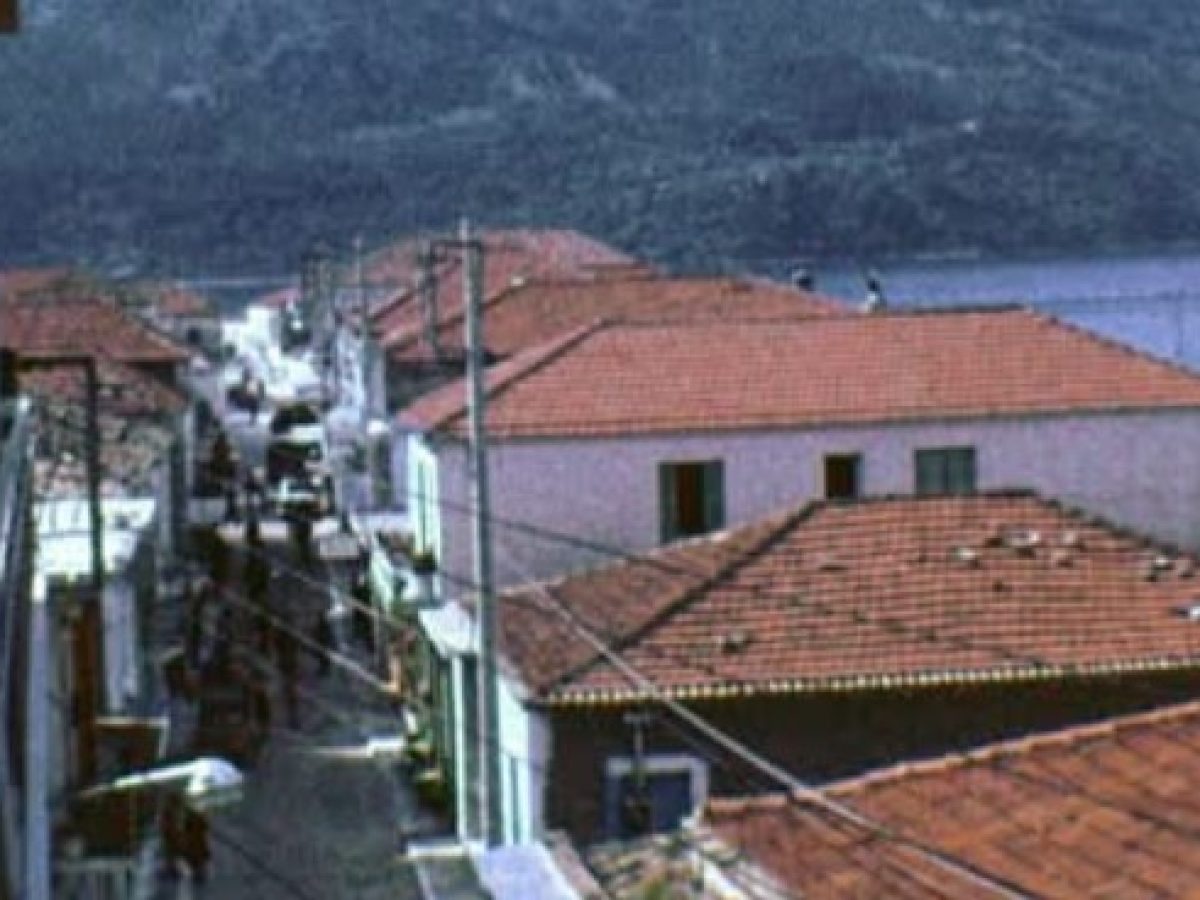 1977: Ο Μύτικας Ξηρομέρου μέσα από ένα βουβό έγχρωμο φιλμ