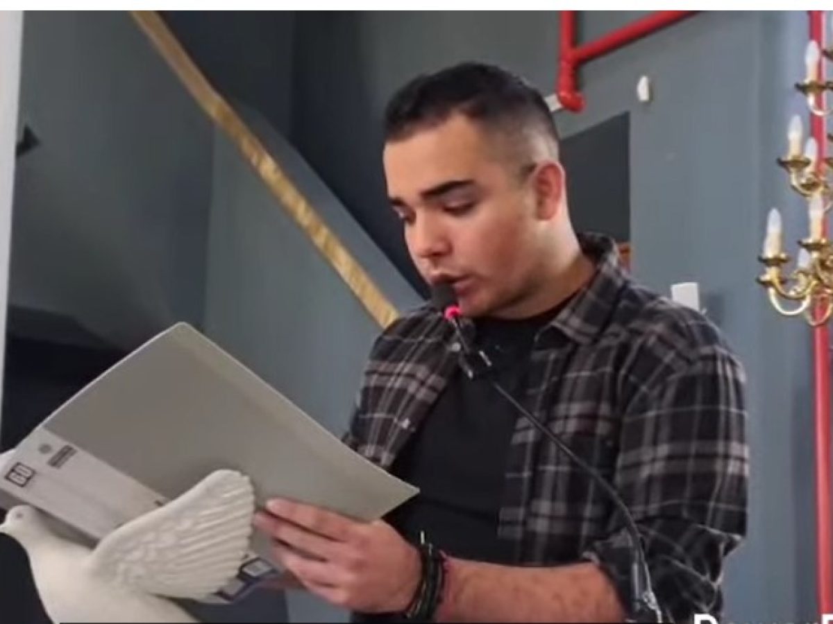 1ο ΓΕΛ Κω: Η ομιλία του μαθητή Μάξιμου Δημητρίου Κοσαρή στην εορτή των Τριών Ιεραρχών στον Ιερό Μητροπολιτικό Ναό