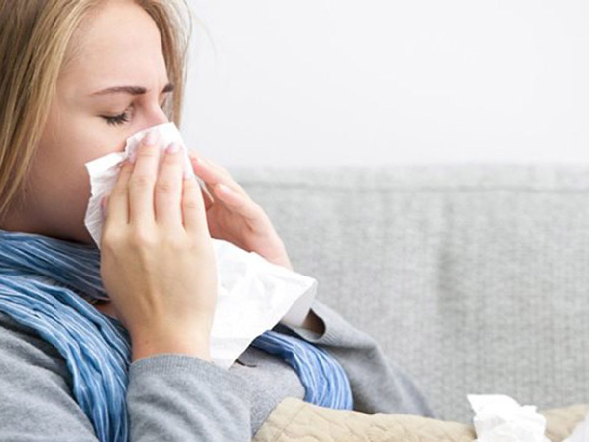 3 νεκροί από γρίπη και 2 από κορονοϊό την τελευταία εβδομάδα