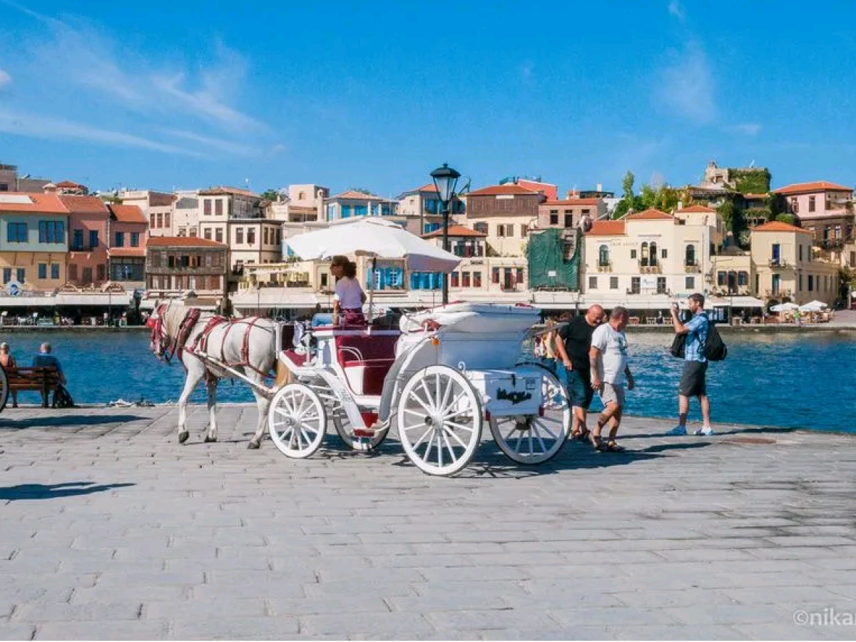 Airbnb: Στους top προορισμούς που ενθουσιάζουν τους influencers η Kρήτη