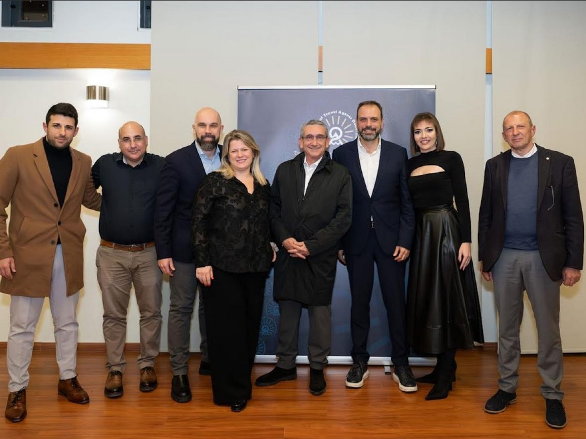 H κοπή της Πρωτοχρονιάτικης πίτας της Ένωσης Τουριστικών Γραφείων Δωδεκανήσου