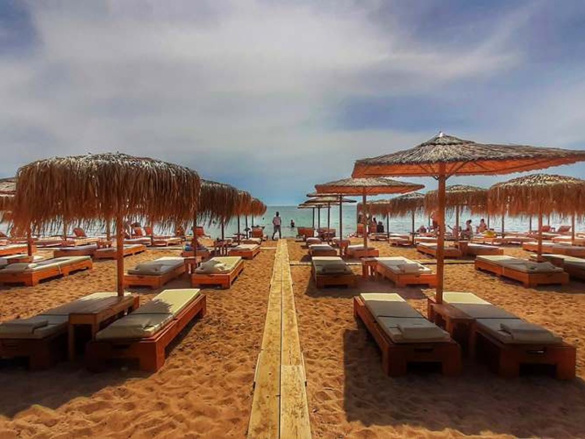  Join the Amorosso Team! Νέες θέσεις εργασίες!