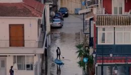 Lefkas-or-Venice-chamos-me-4