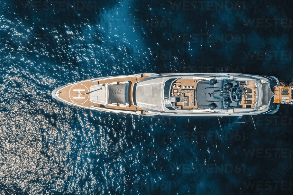 Mega-Yachts-ke-ellinika-nisia