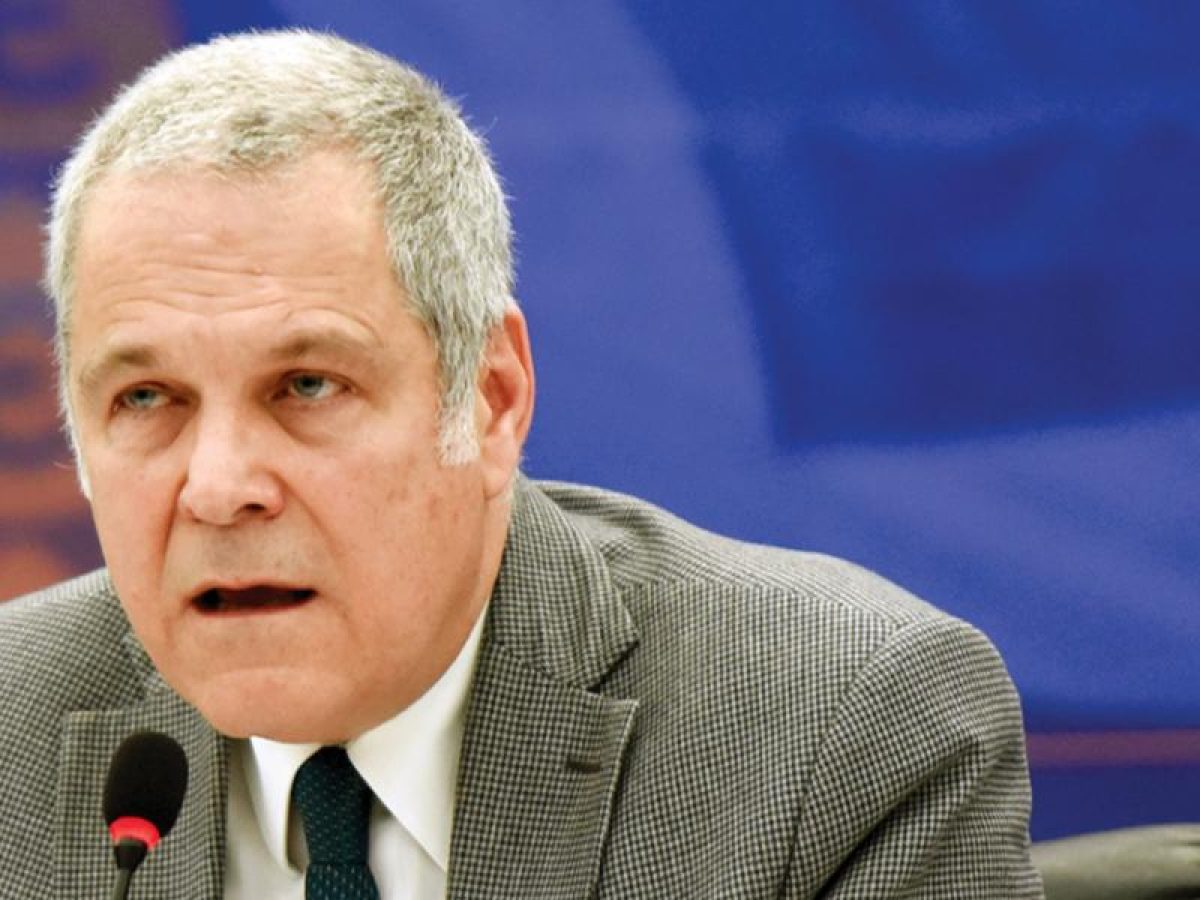 Nα και ο σφουγγοκωλάριος Τζημερος προς εκπαιδευτικούς: “Αν δεν σας φτάνουν τα λεφτά, να παραιτηθείτε από το Δημόσιο”.