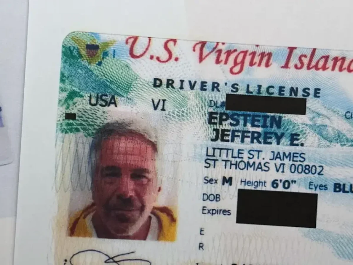 Politico: Ο Επστάιν «ψάρευε» γυναίκες από πρακτορεία μοντέλων στην Ευρώπη – Το δίκτυο επαφών μέσω email και τα «φιλιά από Βρυξέλλες»