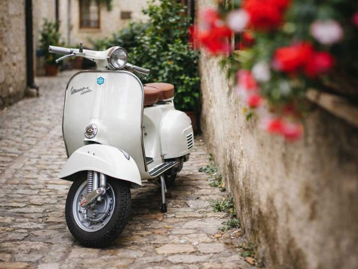 Vespa στα Τρίκαλα: Πανελλήνια και βαλκανική συνάντηση