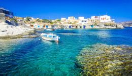 afthentikotita-pou-magevi-dio-kikladonisia-1