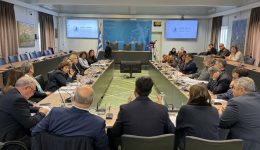 chania-omofono-ochi-stin-katargisi