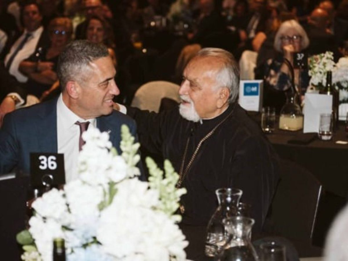 Χρηματοδότηση 200.000 δολαρίων για νέο πρόγραμμα υποτροφιών  στο όνομα του ιερέα  Διογένη Πατσούρη