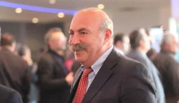 christos-mavrikis-pirovolise-ston-aera