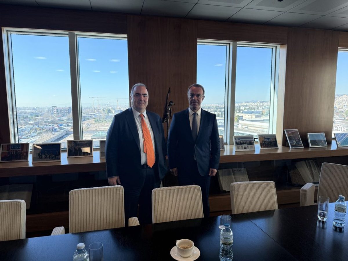 Χρήστος Σταϊκούρας: Συνάντηση εργασίας στο Χρηματιστήριο Αθηνών