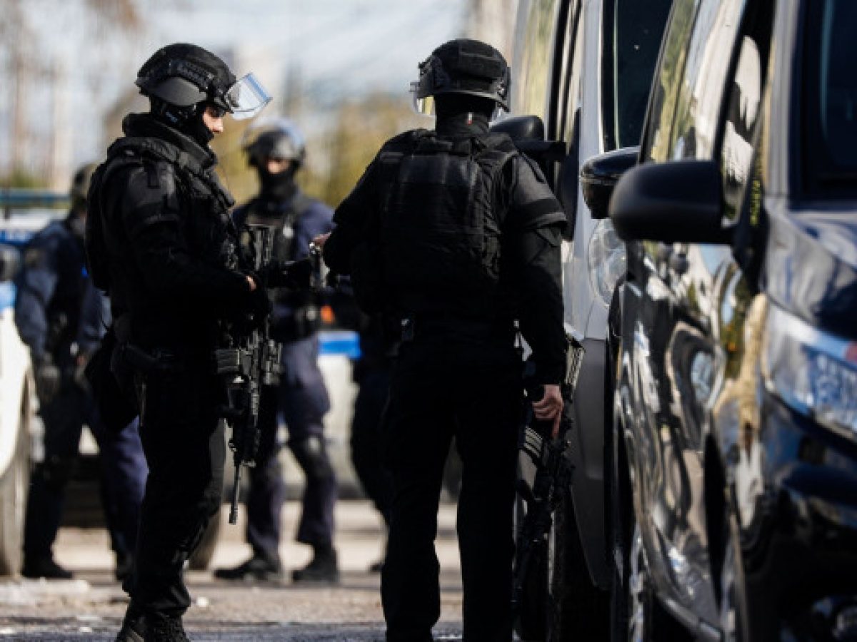 Χτύπησαν και στην Λάρισα – Στη φυλακή 8 μέλη εγκληματικής οργάνωσης που διέπραξε κλοπές με λεία 410.000 ευρώ