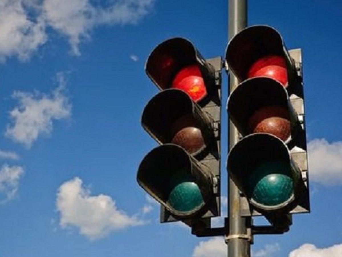 Δεν θα λειτουργούν οι φωτεινοί σηματοδότες στον κόμβο του Αγίου Νεκταρίου στην Εθνική Οδό Ρόδου Λίνδου μέχρι το Σάββατο