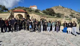 dendrofitefsi-me-mathites-ke-mathitries-1
