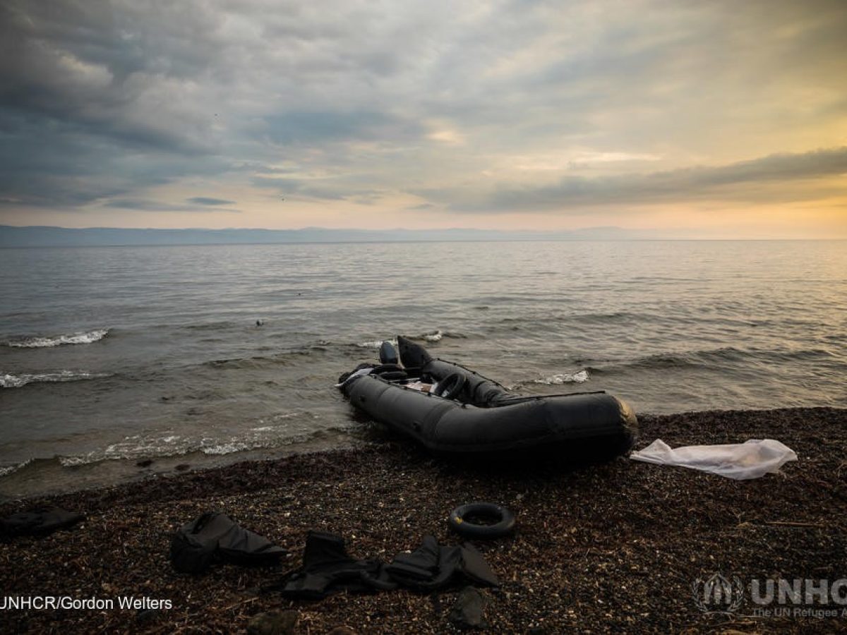 «Διακινητές, θύματα και κράτος: Η ιστορία πίσω από τις βάρκες», της Ζ. Καλιπόζη