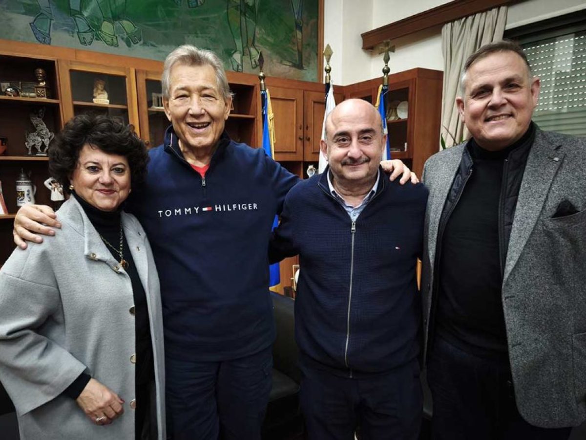 Δημήτρης Καβράκος στα Τρίκαλα: Συνάντηση με τον Δήμαρχο πριν το Opera Gala