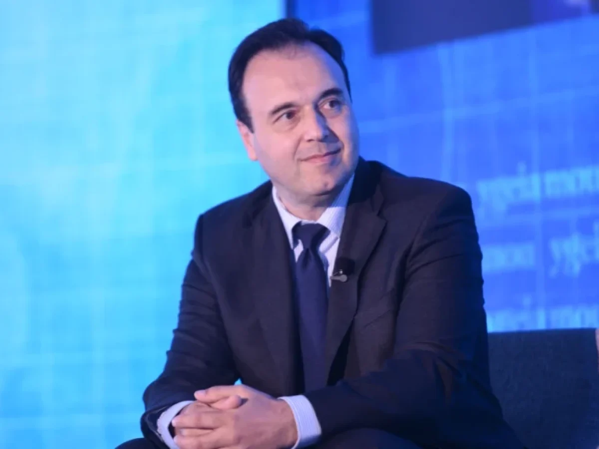 Δημήτρης Παπαστεργίου: Στο “τραπέζι” οι απαγορεύσεις στα social media για ανηλίκους – Έντονη ανησυχία για την ψηφιακή ασφάλεια των παιδιών