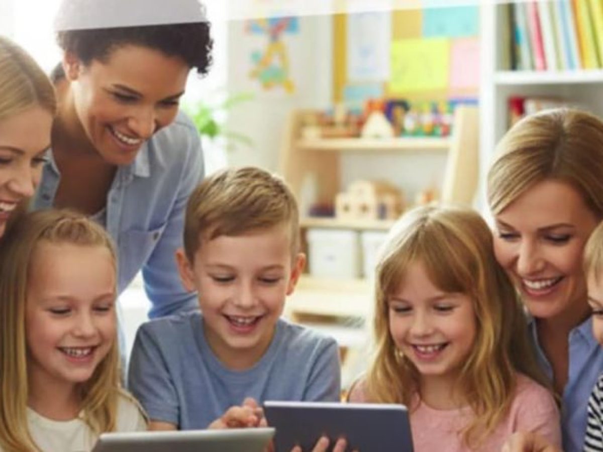 Δήμος Ηρακλείου Αττικής – Παιδιά, Γονείς και Δάσκαλοι στην Ψηφιακή Εποχή – Ημερίδα μαζί με τα Εκπαιδευτήρια Μάνεση