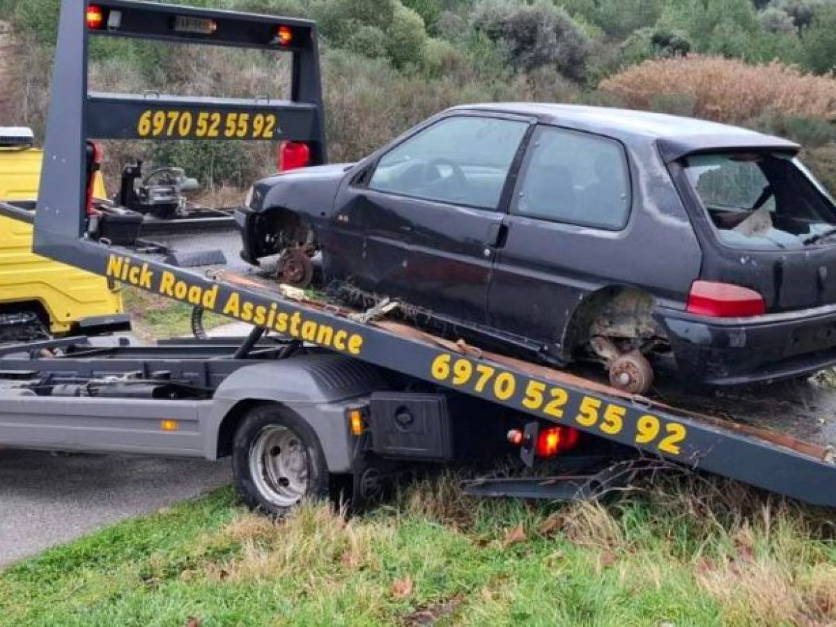 Δήμος Κασσάνδρας: Δράση για την απομάκρυνση εγκαταλελειμμένων οχημάτων από κοινόχρηστους χώρους