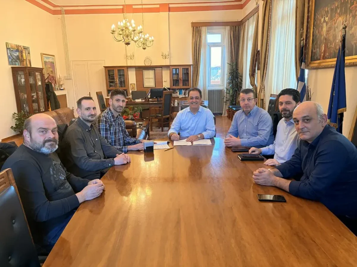 Δήμος Κοζάνης: Υπογραφή σύμβασης για την κατασκευή παιδικής χαράς στην Κοινότητα Τετραλόφου