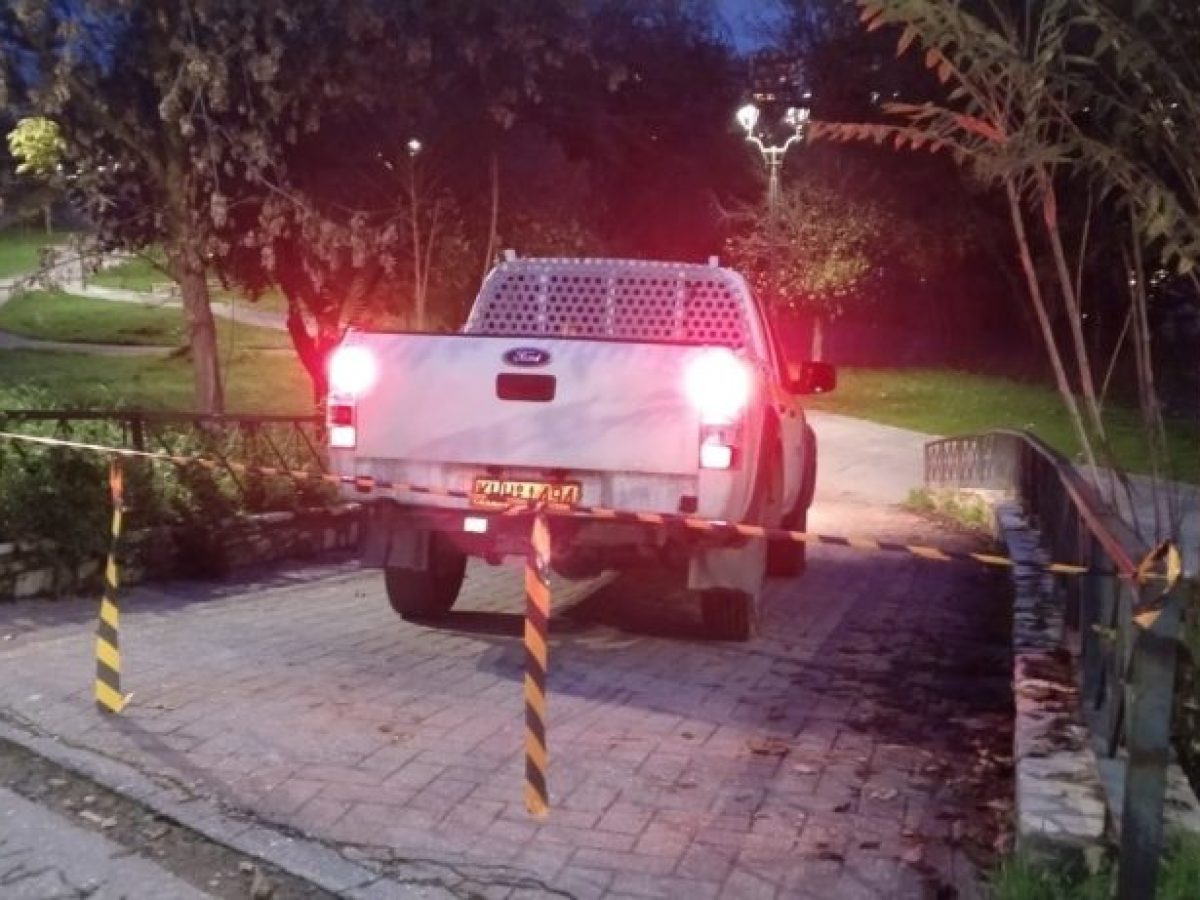 Δήμος Λαρισαίων: Σε επιφυλακή ΔΕΥΑΛ και Πολιτική Προστασία – Κλείνουν οι προσβάσεις για το κοινό στην εσωτερική κοίτη του Πηνειού