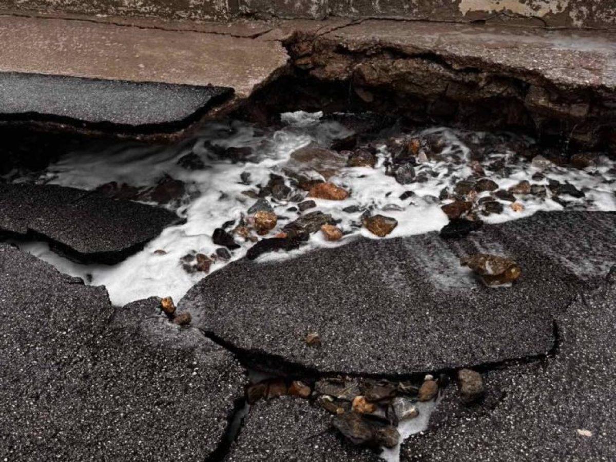 Δήμος Λέρου : Κλειστός ο δρόμος στον Δρυμώνα – Αγώνας αποκατάστασης μετά τις μεγάλες ζημιές