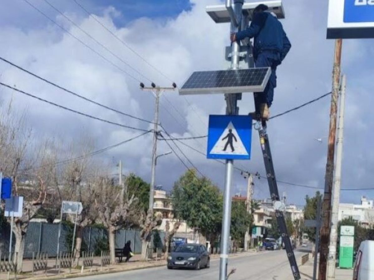 Δήμος Ραφήνας–Πικερμίου: Πιλοτική έναρξη λειτουργίας φωτοσήμανσης στις «έξυπνες διαβάσεις» – Αποκατάσταση του χρωματισμού οδοσήμανσης
