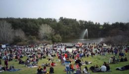 dimos-thermis-polichromes-apokriatikes-ekdilosis