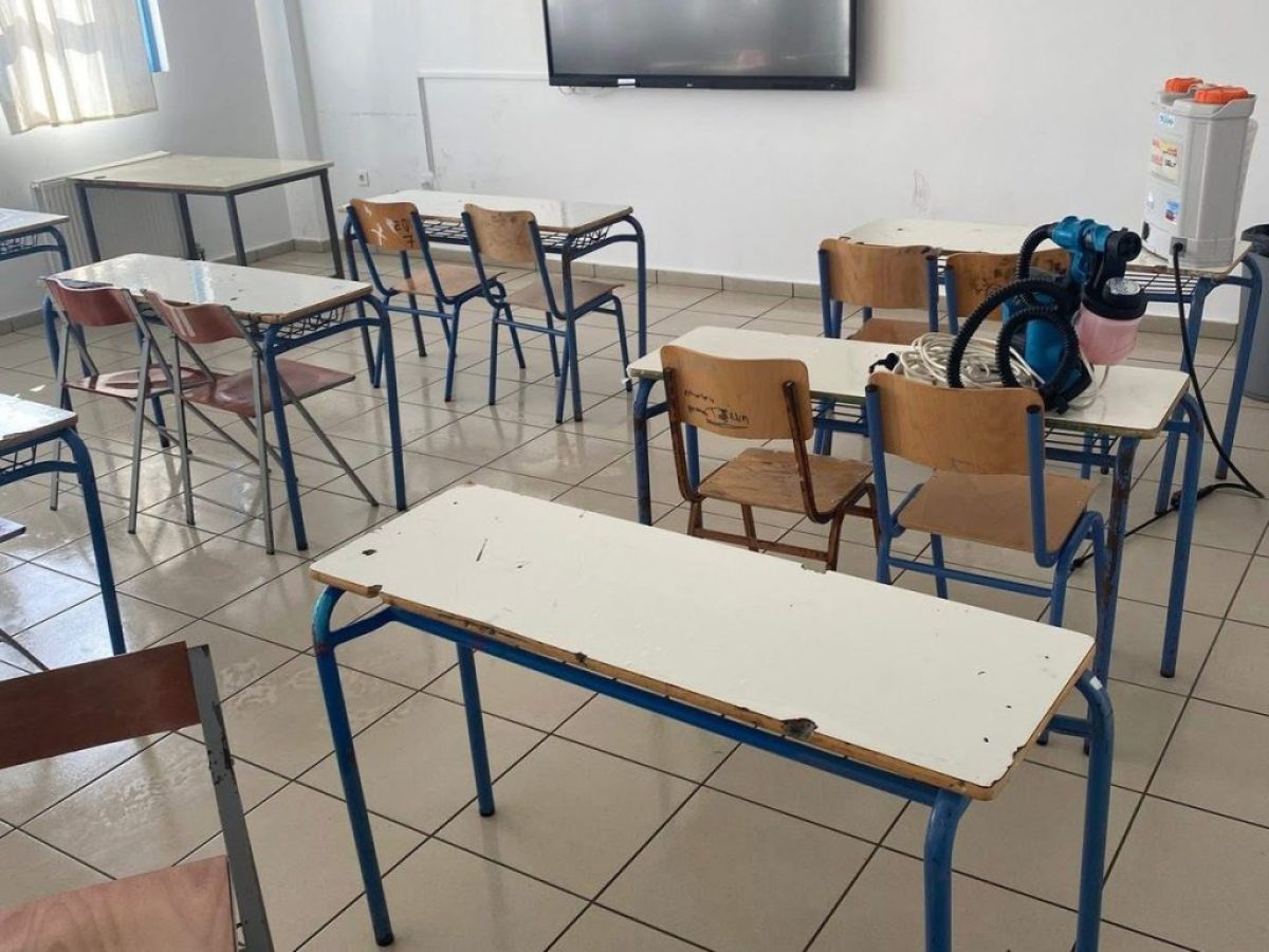 ΔΗΜΟΣ ΘΗΡΑΣ: Καθαρισμός ΕΠΑ.Λ μετά τη λήξη της κατάληψης