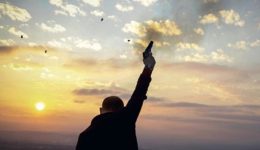 dio-sillipsis-gia-balothies-se