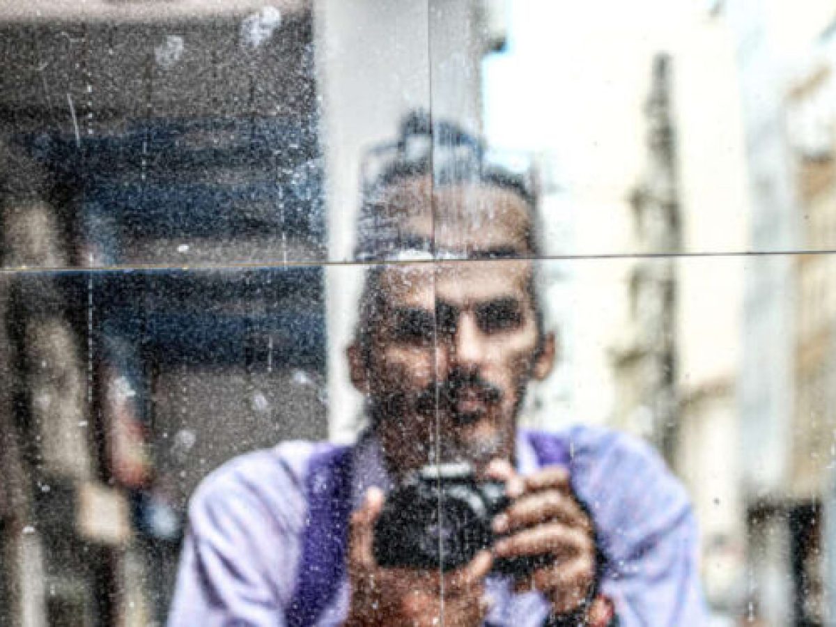 ΔΗΠΕΘΕ Κομοτηνής-2ο Φεστιβάλ Προφορικής Ποίησης: Εργαστήριο με τον Βαγγέλη Ευαγγελίου με τίτλο «Η ποιητική της όρασης»