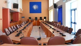 dipli-sinedriasi-gia-to-periferiako