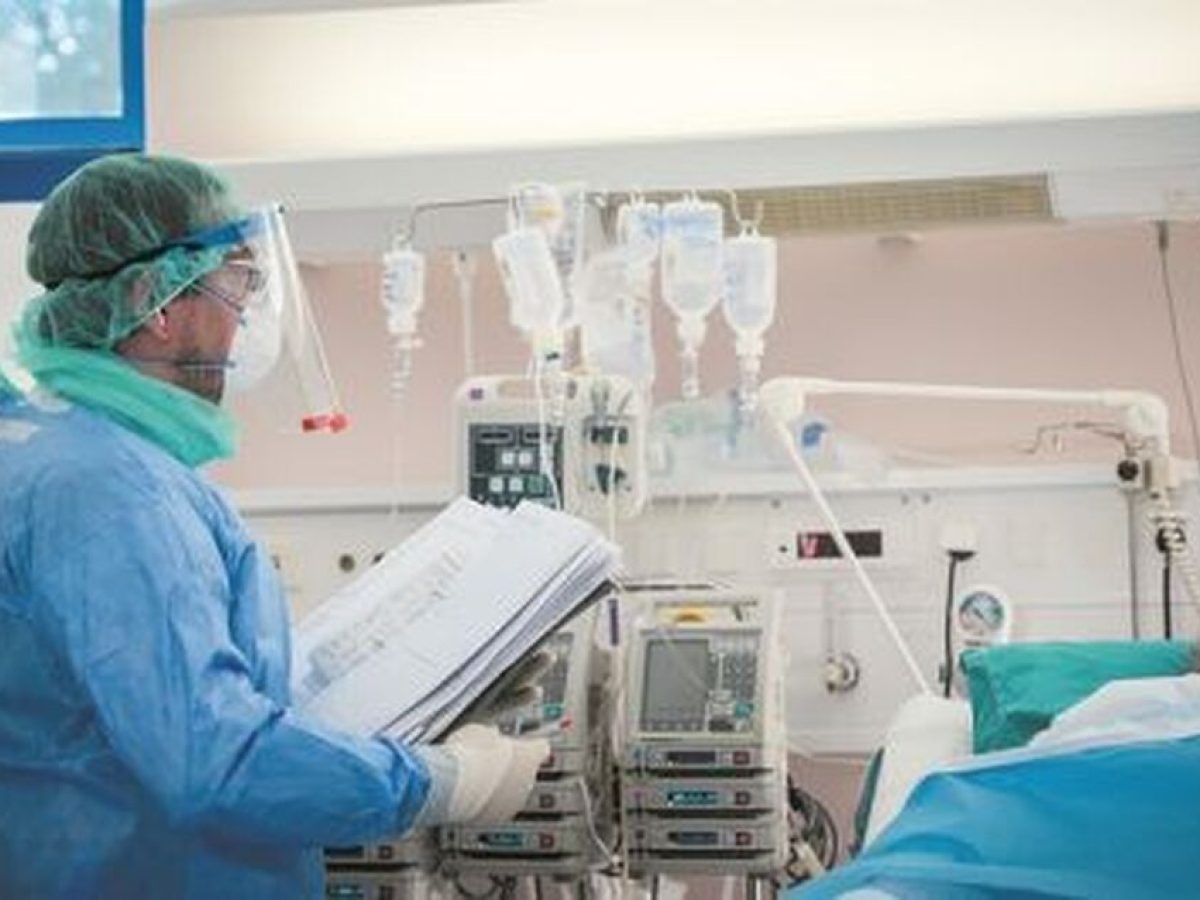 Δυτ. Ελλάδα: Συγκρατημένη αισιοδοξία για την πορεία της υγείας του 26χρονου με μηνιγγίτιδα